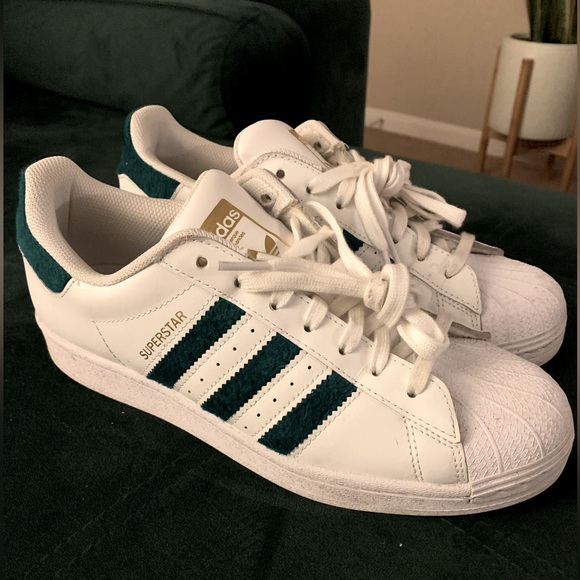 Adidas Superstar, Kelly Green + Gold - Picture 1 of 3